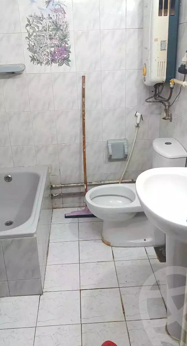 https://aqarmap.com.eg/en/listing/6890072-for-sale-cairo-hadayek-el-koba-hamamat-el-koba