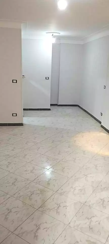 https://aqarmap.com.eg/ar/listing/6890153-for-sale-alexandria-sydy-bshr-sydy-bshr-bhry-el-fakharany-st