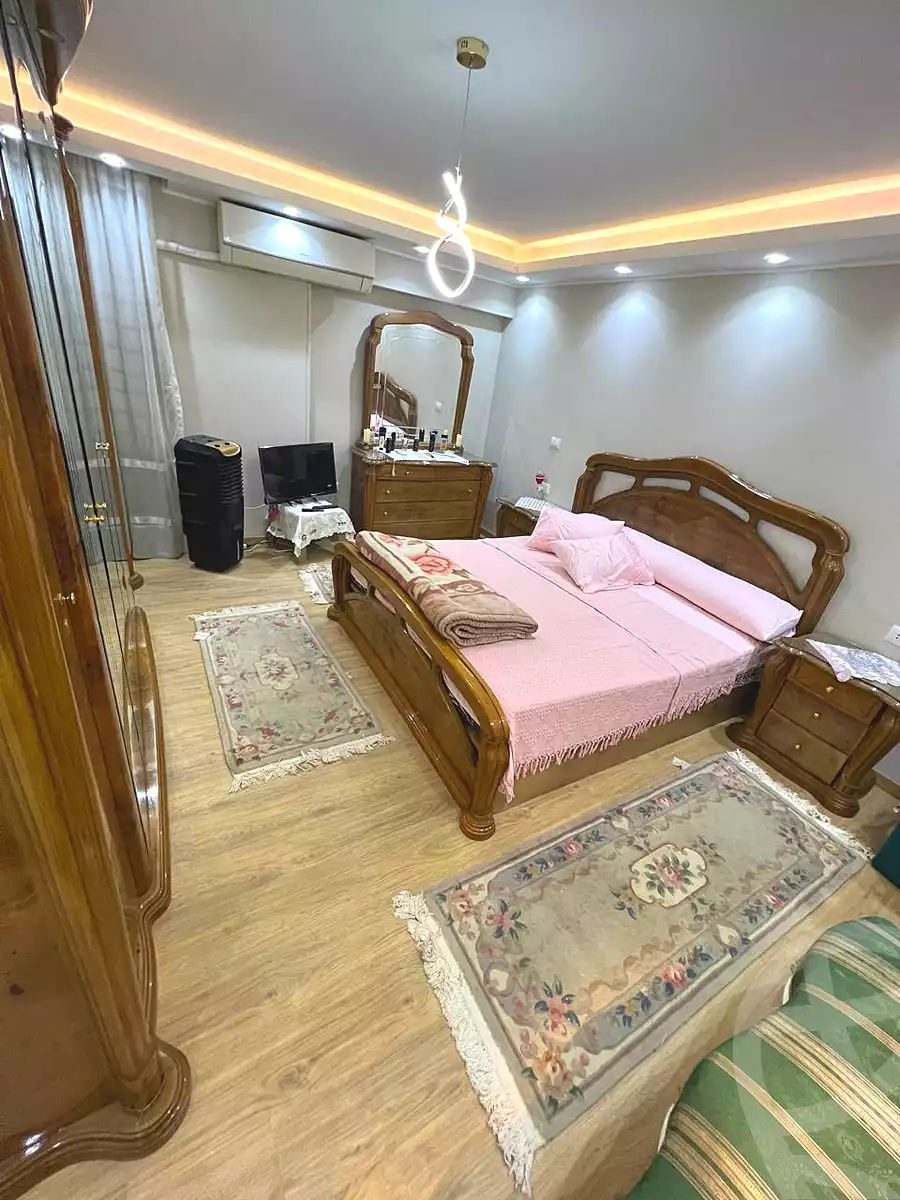 https://aqarmap.com.eg/en/listing/6890535-for-sale-cairo-mokattam-lhdb-l-ly-el-naforah-square