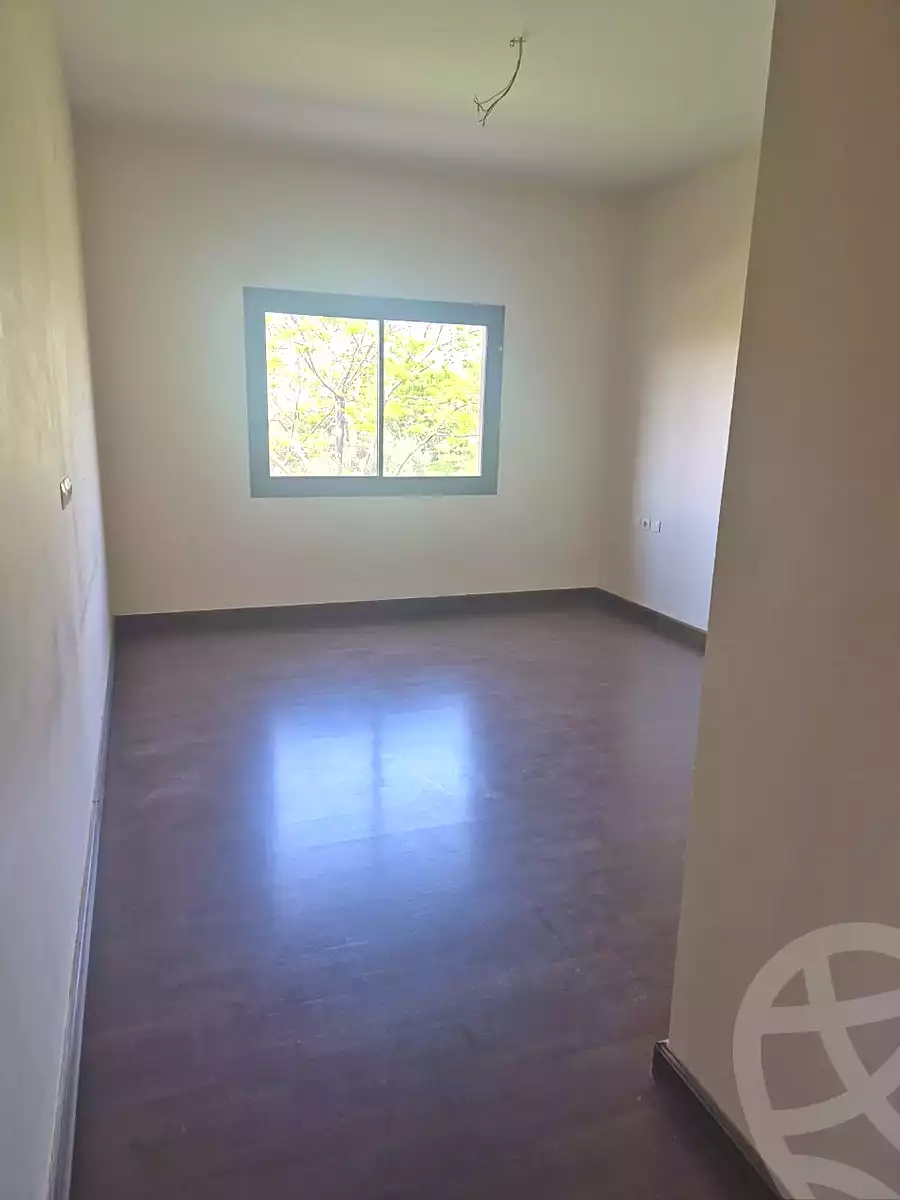 https://aqarmap.com.eg/ar/listing/6891514-for-sale-cairo-new-cairo-compounds-mivida-mivida-parcel