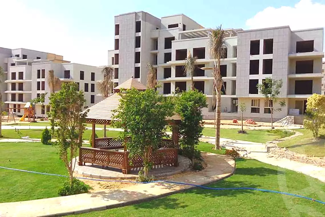 https://aqarmap.com.eg/ar/listing/6891915-for-sale-cairo-new-cairo-compounds-kmbwnd-kryk-twn-il-cazar