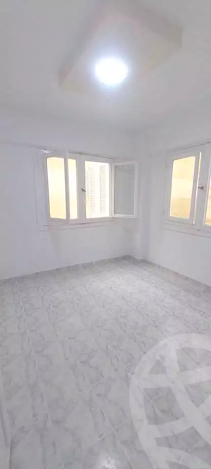 https://aqarmap.com.eg/ar/listing/6892467-for-sale-alexandria-al-agamy-shataa-el-nakheel