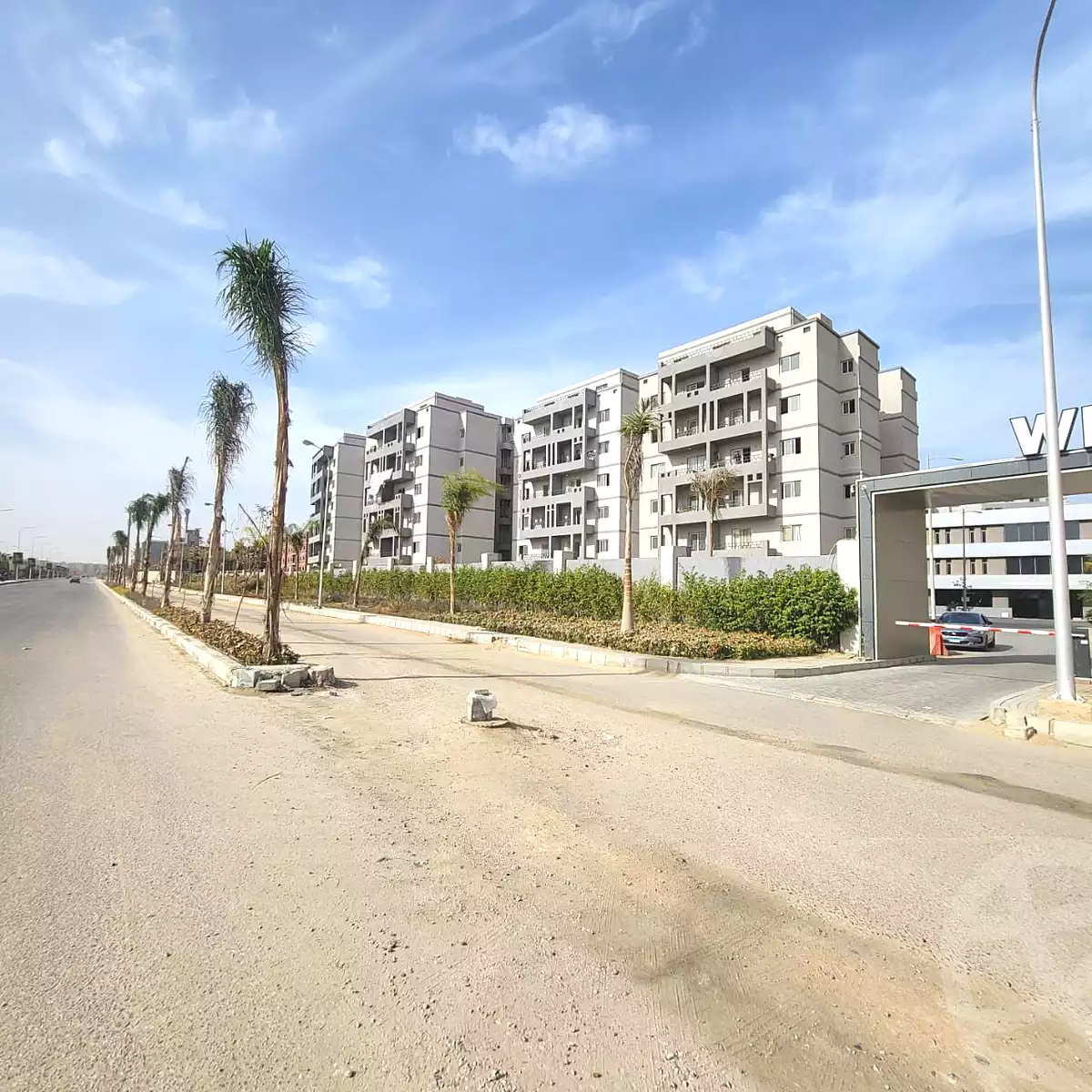 https://aqarmap.com.eg/ar/listing/6892864-for-sale-cairo-6th-of-october-hadaeq-october-compounds-sun-capital