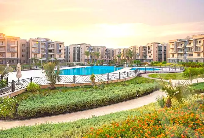 https://aqarmap.com.eg/ar/listing/6893112-for-sale-cairo-new-cairo-compounds-galleria-moon-valley-compound-arabia