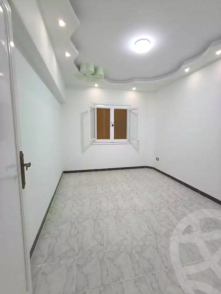 https://aqarmap.com.eg/ar/listing/6893809-for-sale-alexandria-al-agamy-shataa-el-nakheel-no-9-st