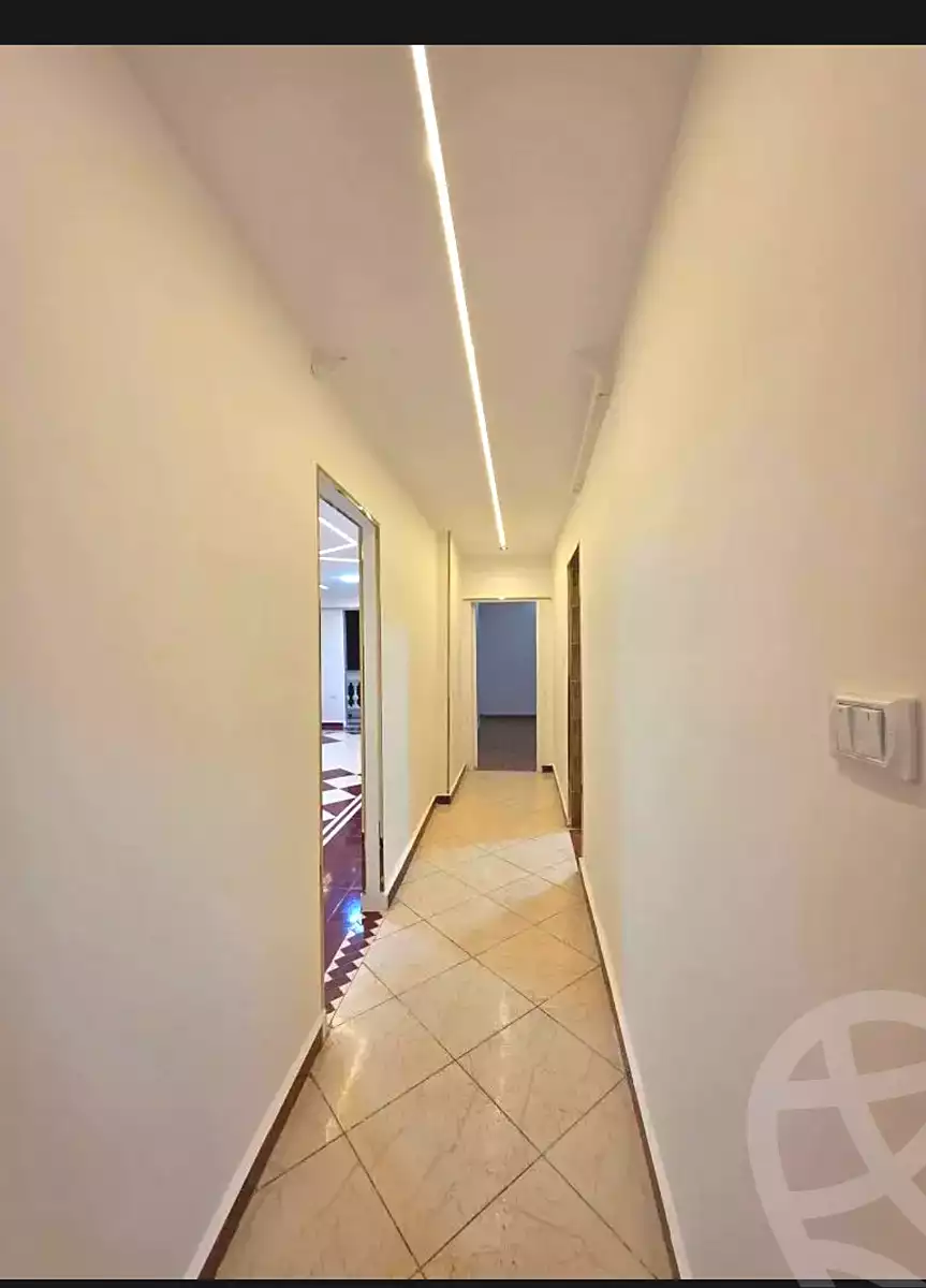 https://aqarmap.com.eg/ar/listing/6894195-for-sale-alexandria-sydy-bshr-sydy-bshr-bhry