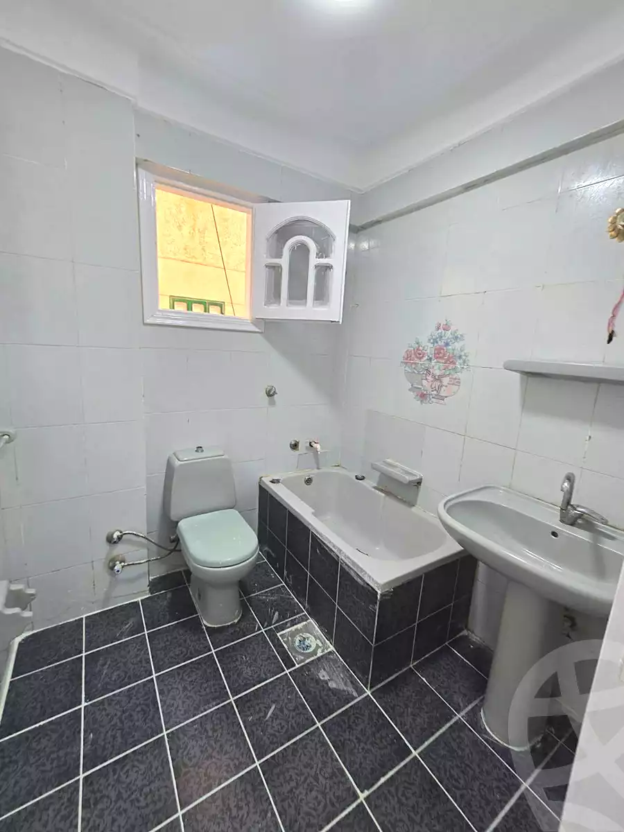 https://aqarmap.com.eg/ar/listing/6894641-for-sale-alexandria-al-agamy-shataa-el-nakheel