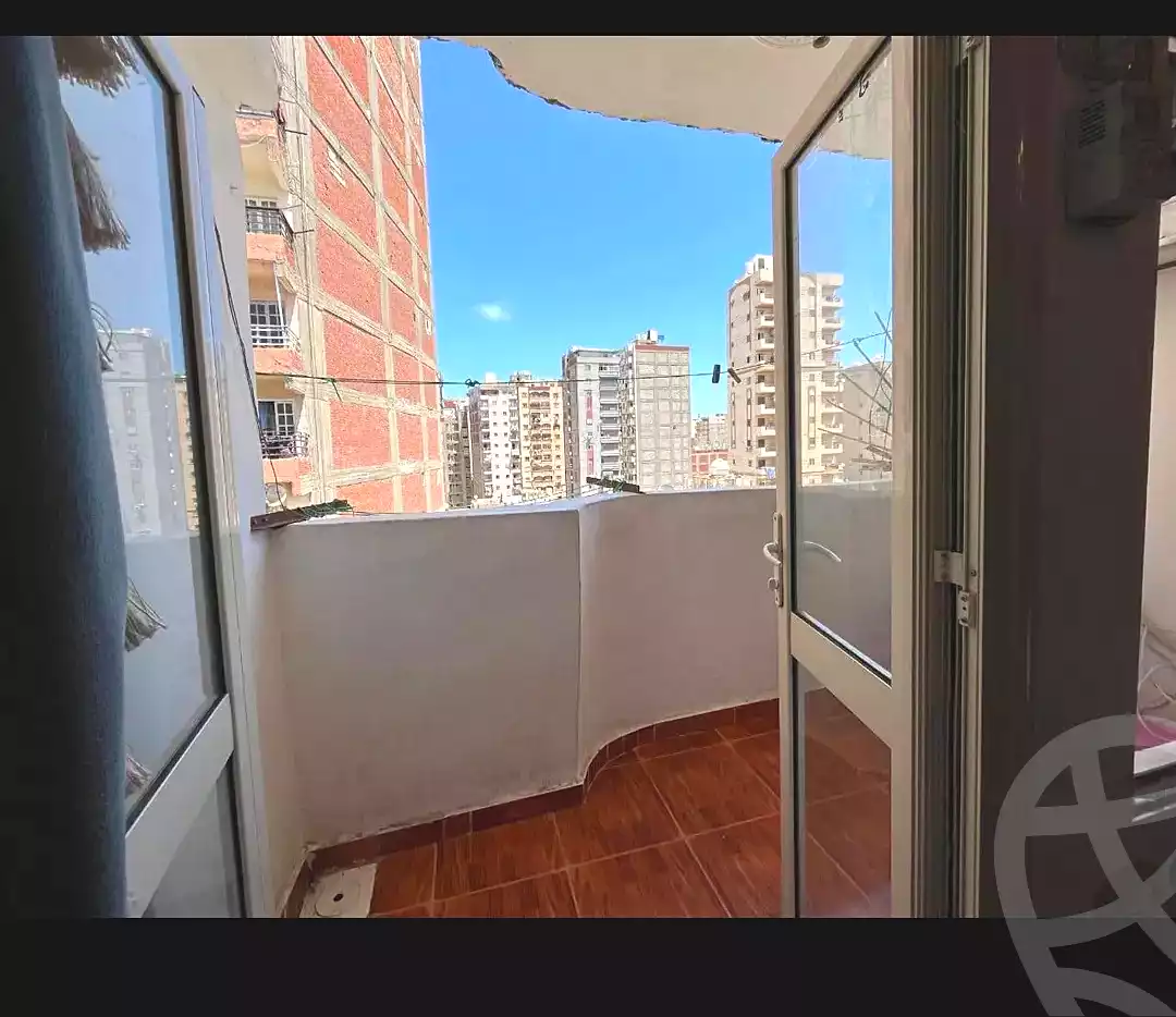 https://aqarmap.com.eg/ar/listing/6894858-for-sale-alexandria-el-asafra-salman-el-farsi-st