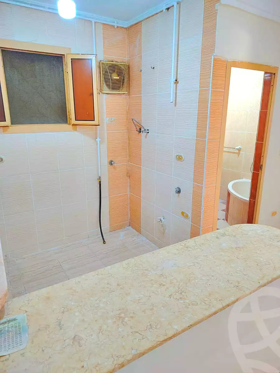 https://aqarmap.com.eg/en/listing/6895034-for-sale-alexandria-al-agamy-el-hanouvel-kasr-al-quiri-st-1