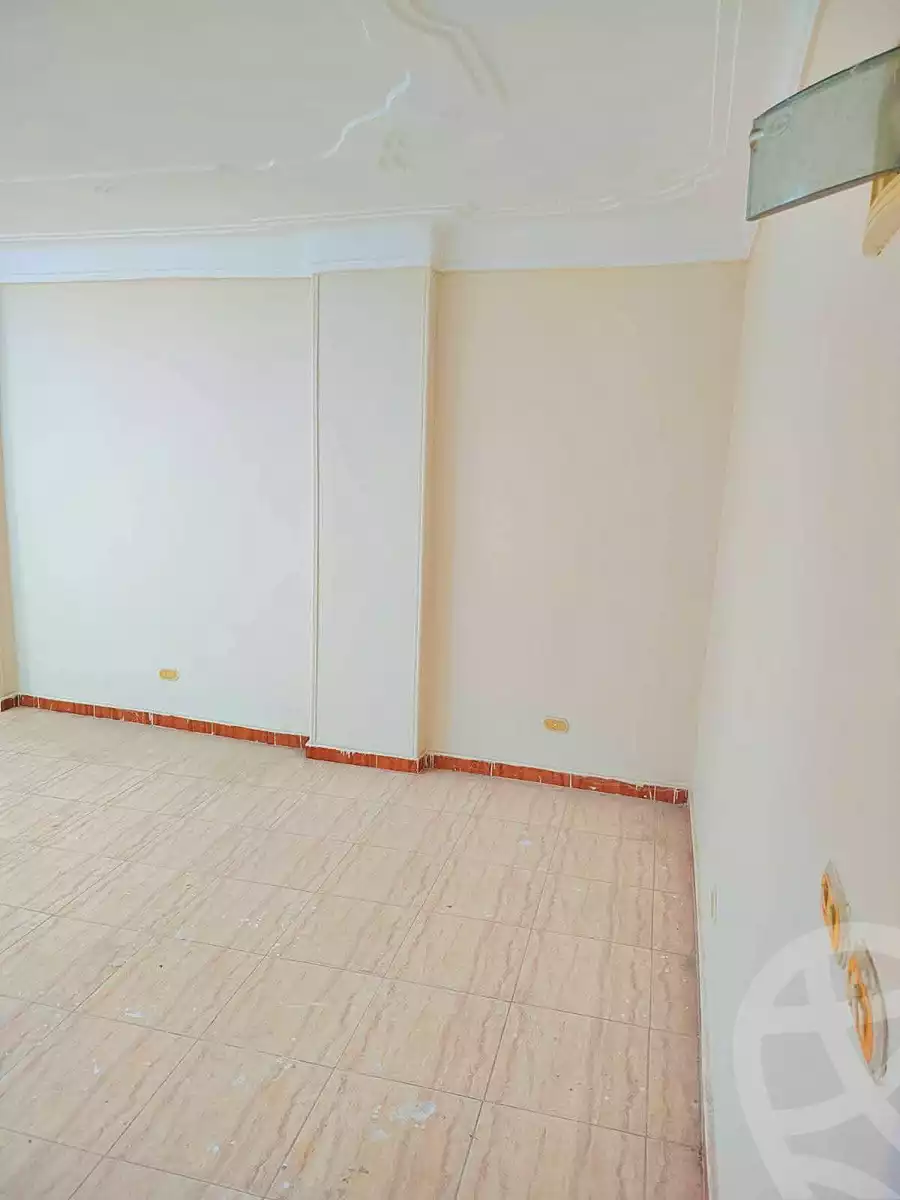 https://aqarmap.com.eg/en/listing/6895034-for-sale-alexandria-al-agamy-el-hanouvel-kasr-al-quiri-st-1