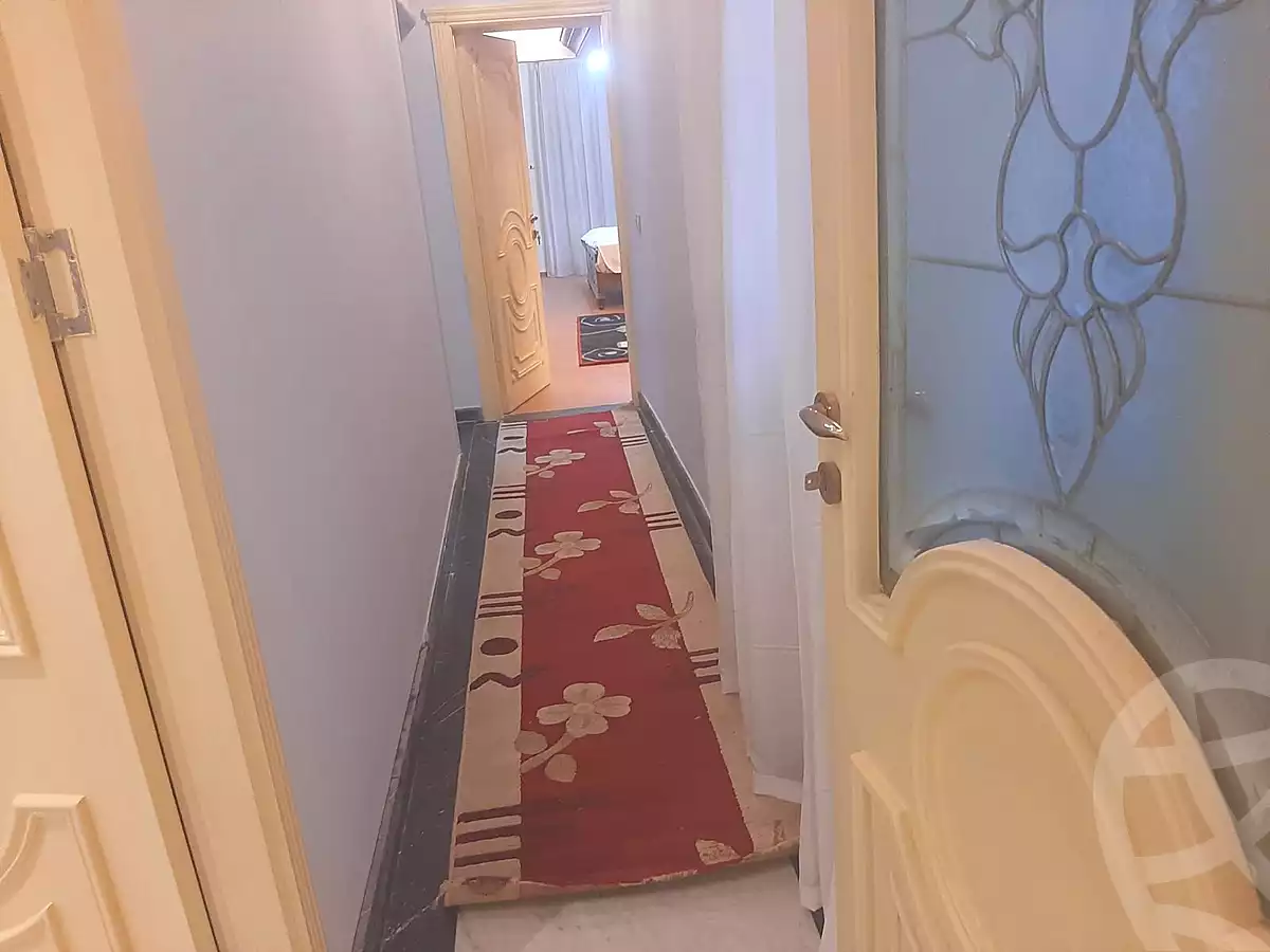 https://aqarmap.com.eg/ar/listing/6895653-for-rent-cairo-el-sheikh-zayed-city-el-hay-elrabeaa-ashaer-shr-lshbb