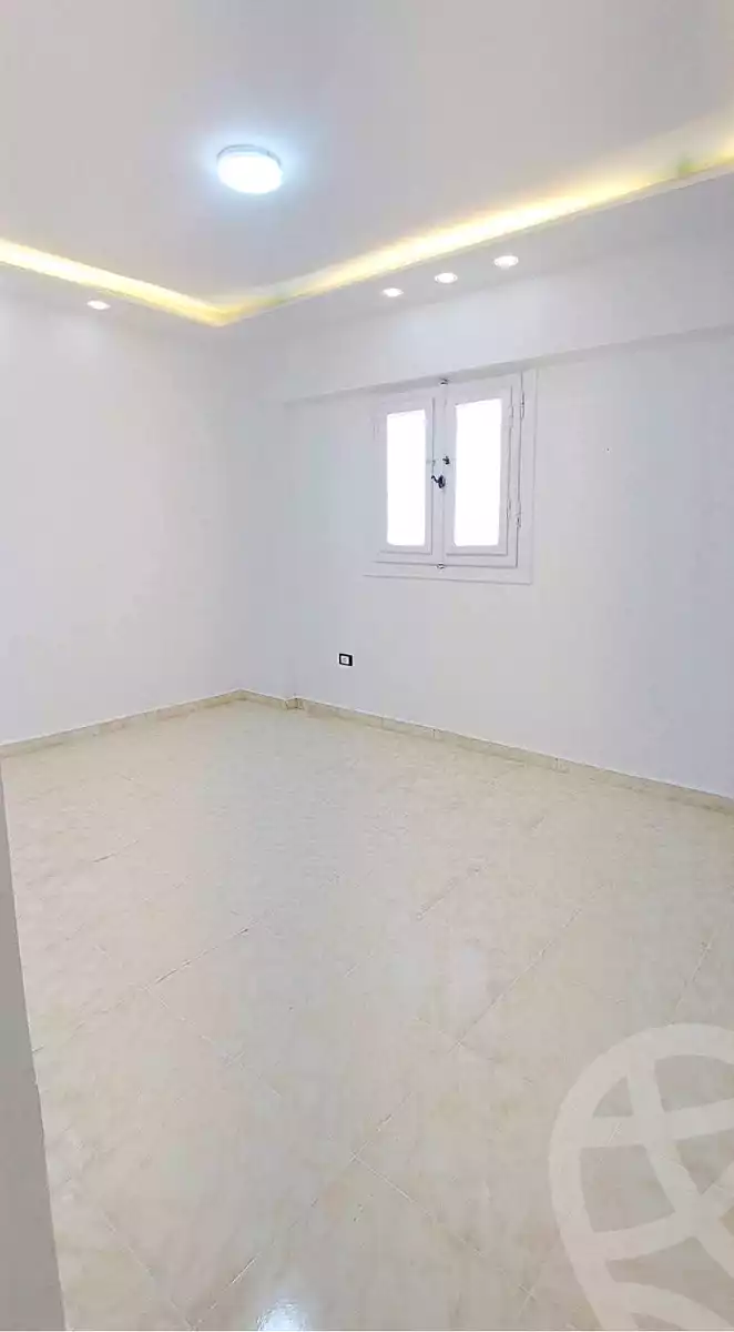 https://aqarmap.com.eg/ar/listing/6895746-for-sale-alexandria-el-asafra-shr-45