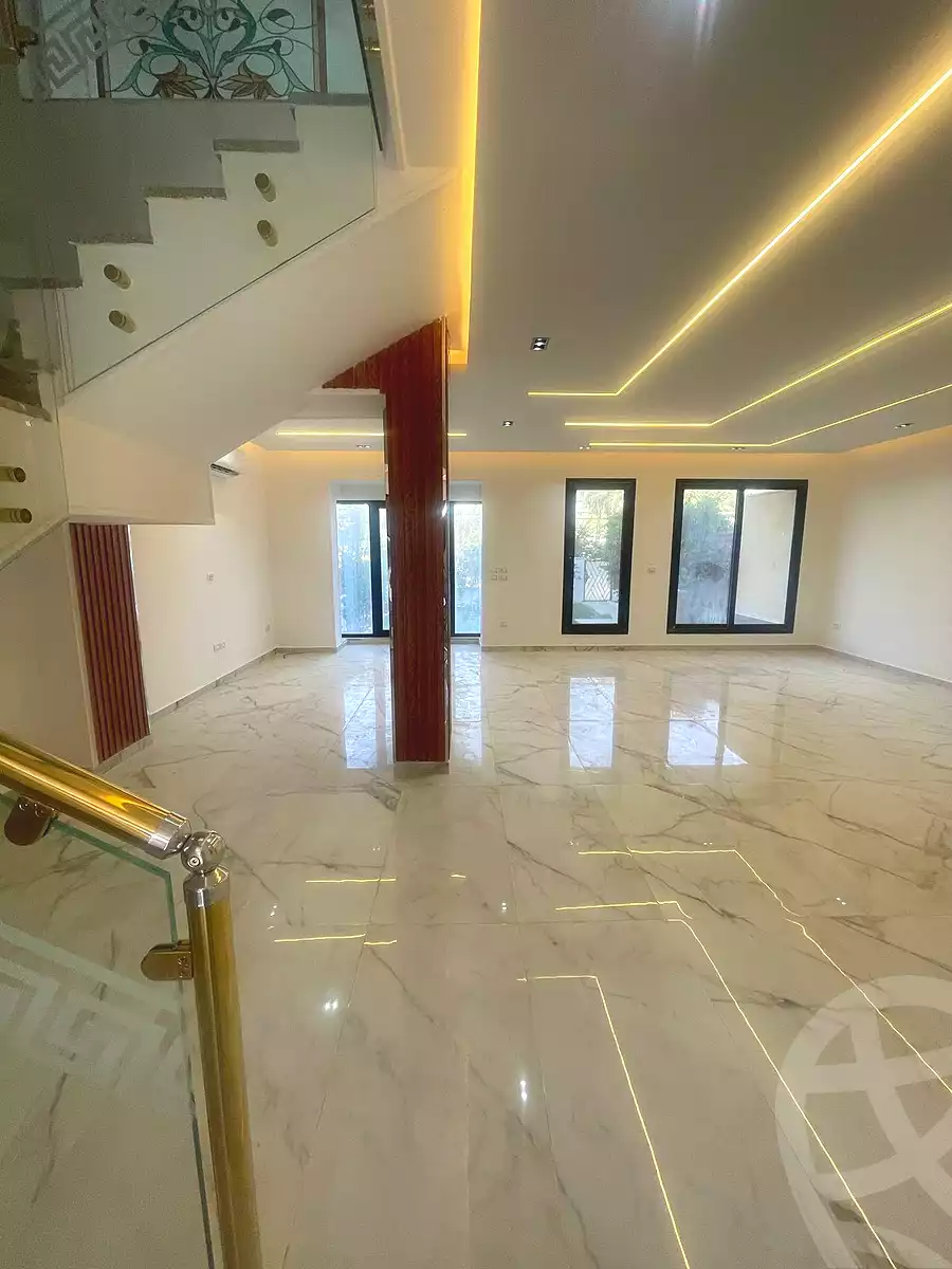 https://aqarmap.com.eg/ar/listing/6895811-for-rent-cairo-new-cairo-compounds-villette-kmbwnd-sky-kwndwz-swdyk-villette