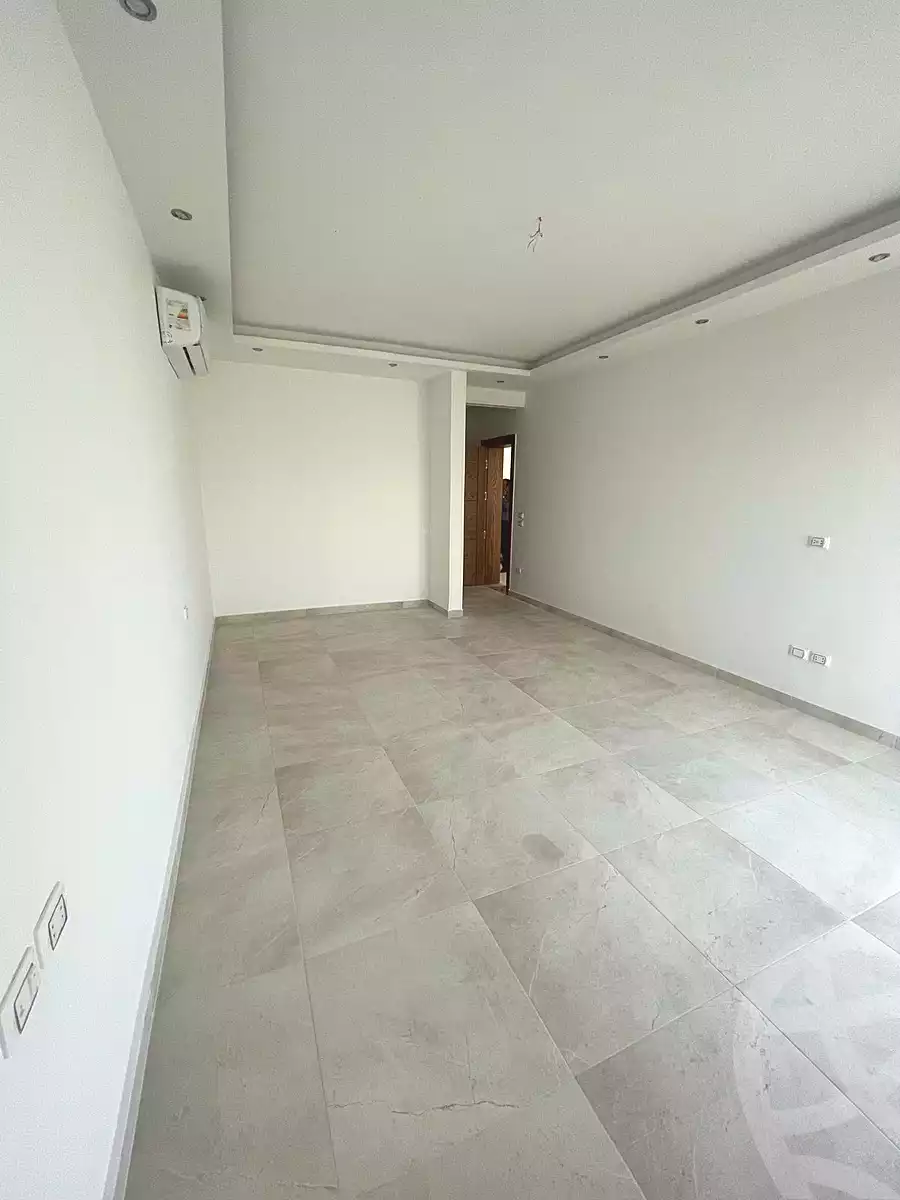 https://aqarmap.com.eg/ar/listing/6895811-for-rent-cairo-new-cairo-compounds-villette-kmbwnd-sky-kwndwz-swdyk-villette