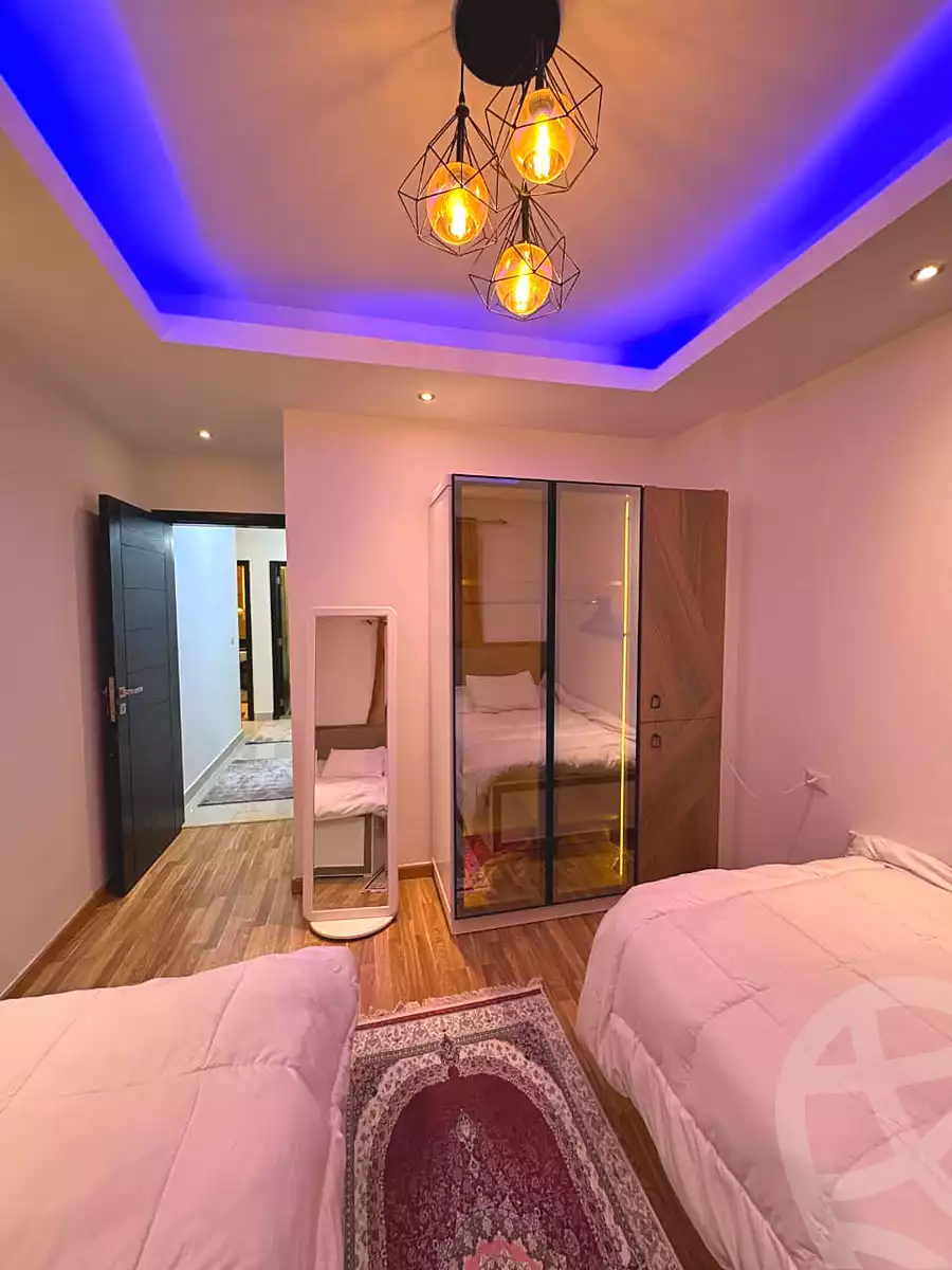 https://aqarmap.com.eg/ar/listing/6895907-for-rent-cairo-el-sheikh-zayed-city-compounds-dh-drys