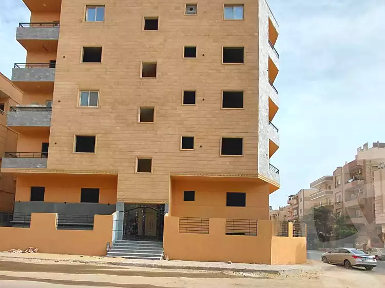 https://aqarmap.com.eg/ar/listing/6895802-for-sale-cairo-6th-of-october-el-ahyaa-neighborhood-5th-street-2