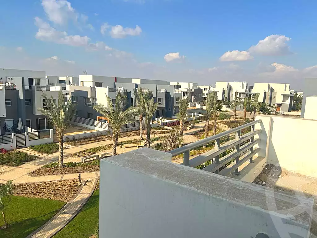 https://aqarmap.com.eg/ar/listing/6896749-for-sale-cairo-new-cairo-compounds-hyde-park-centre-ville-hyde-park