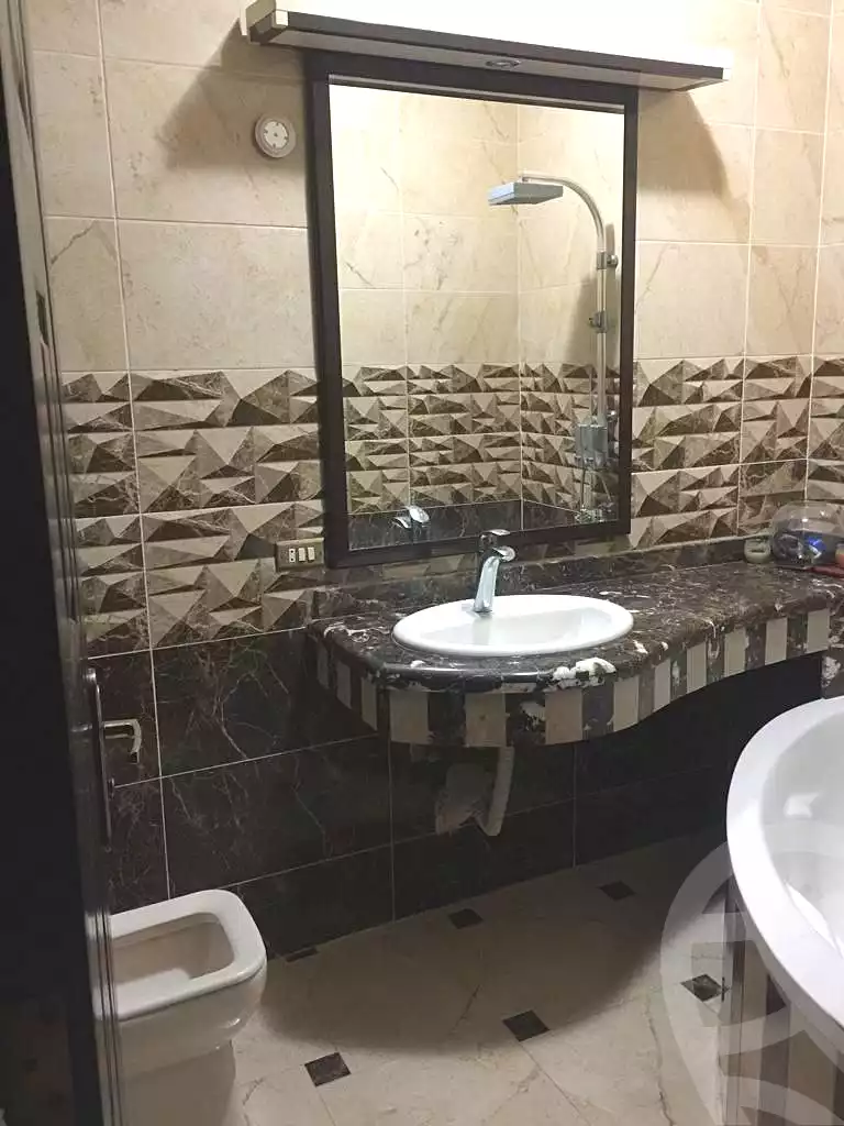 https://aqarmap.com.eg/ar/listing/6897214-for-sale-cairo-new-cairo-ganob-el-akadamiya-south-academy-o-el-sheikh-mostafa-ismael-st