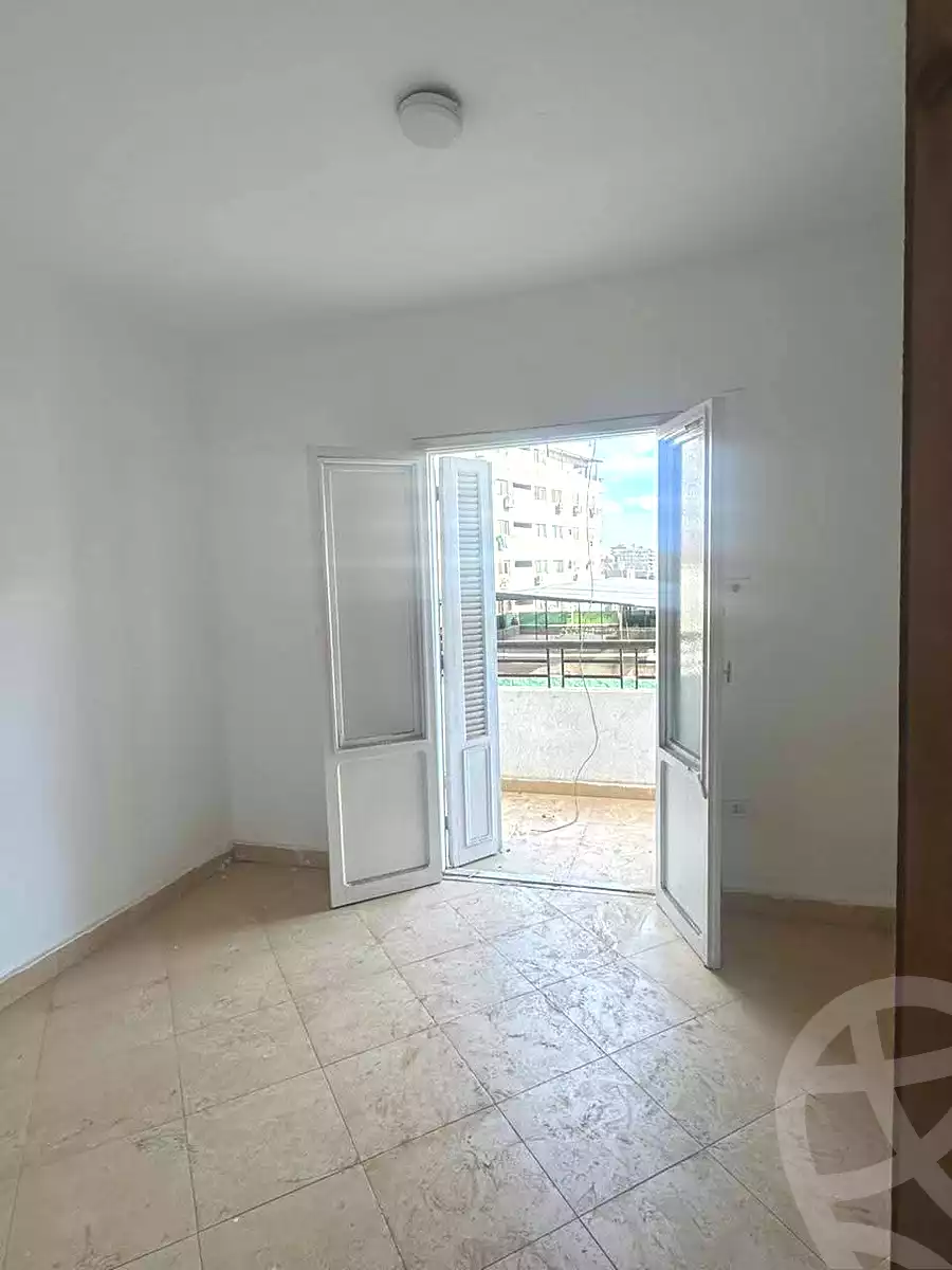 https://aqarmap.com.eg/ar/listing/6897278-for-sale-cairo-el-haram-shareaa-naser-el-thawrah