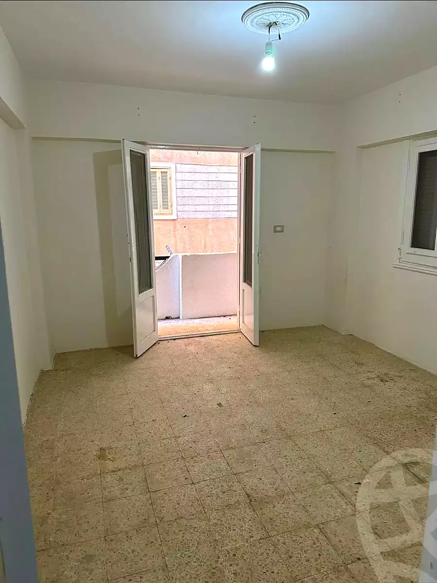 https://aqarmap.com.eg/ar/listing/6898289-for-sale-alexandria-al-agamy-el-hanouvel-radwan-st