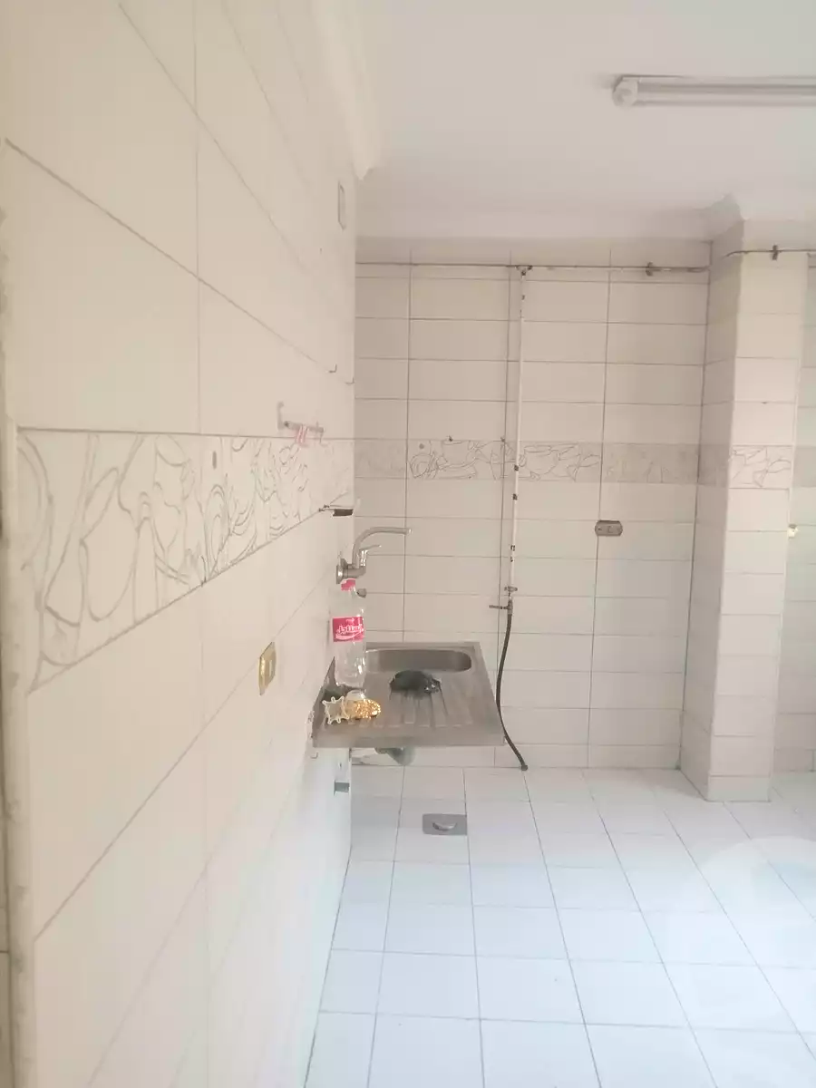 https://aqarmap.com.eg/en/listing/6898537-for-rent-cairo-ain-shams-jsr-lswys