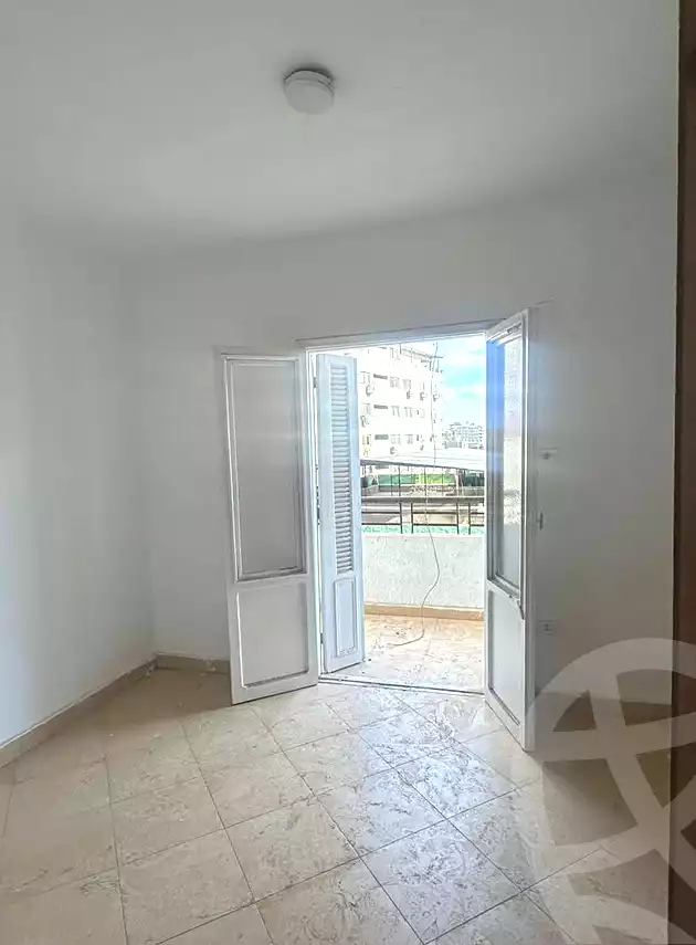 https://aqarmap.com.eg/en/listing/6898550-for-sale-cairo-el-haram-shareaa-naser-el-thawrah