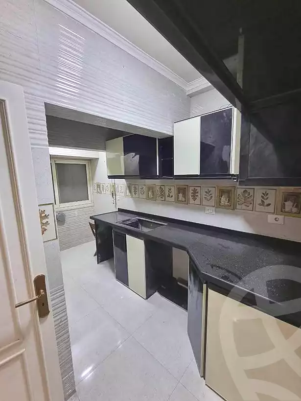 https://aqarmap.com.eg/en/listing/6898883-for-sale-alexandria-el-mandara-alex-el-mandara-bahri-el-bostan-st