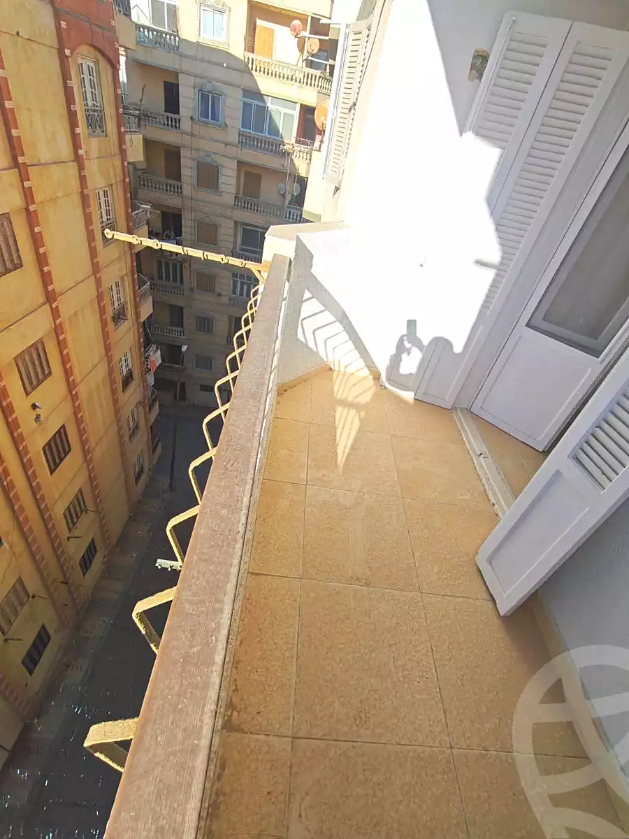 https://aqarmap.com.eg/ar/listing/6898899-for-sale-alexandria-al-agamy-el-hanouvel-al-haded-we-al-soulb-st
