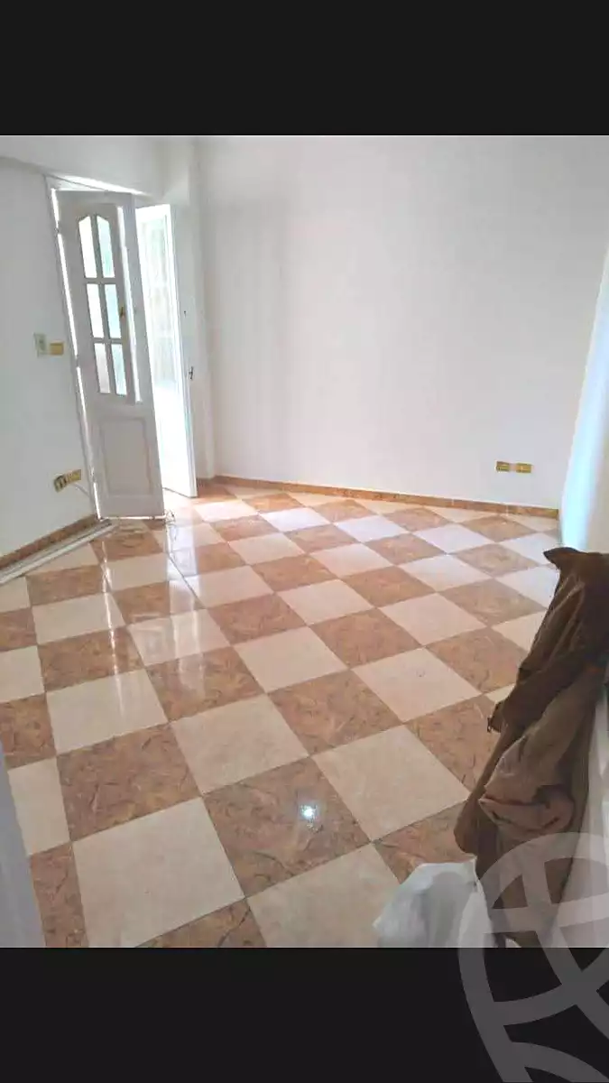 https://aqarmap.com.eg/ar/listing/6899273-for-sale-cairo-helwan-helwan-el-sharkeya-khesro-basha-st