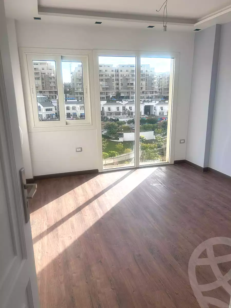 https://aqarmap.com.eg/en/listing/6899637-for-sale-cairo-new-cairo-compounds-mwntn-fyw-y-syty-club-park-mountain-view-icity