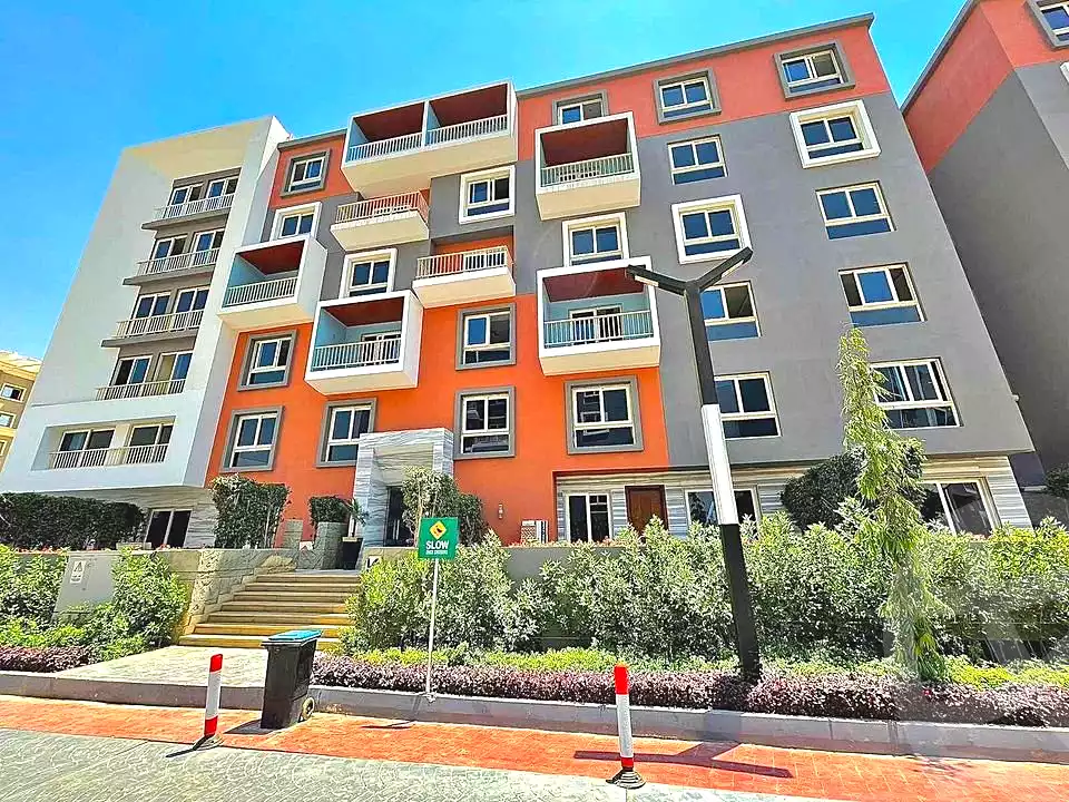 https://aqarmap.com.eg/ar/listing/6899649-for-sale-cairo-new-cairo-compounds-mwrd-fq-llttwyr