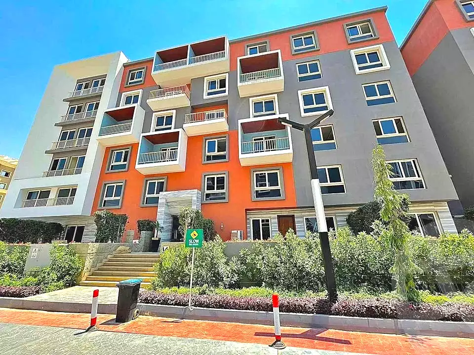 https://aqarmap.com.eg/ar/listing/6899749-for-sale-cairo-new-cairo-compounds-mwrd-fq-llttwyr