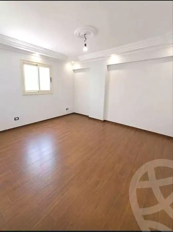 https://aqarmap.com.eg/en/listing/6899877-for-sale-alexandria-sydy-bshr-sydy-bshr-qbly-mostafa-kamel-st