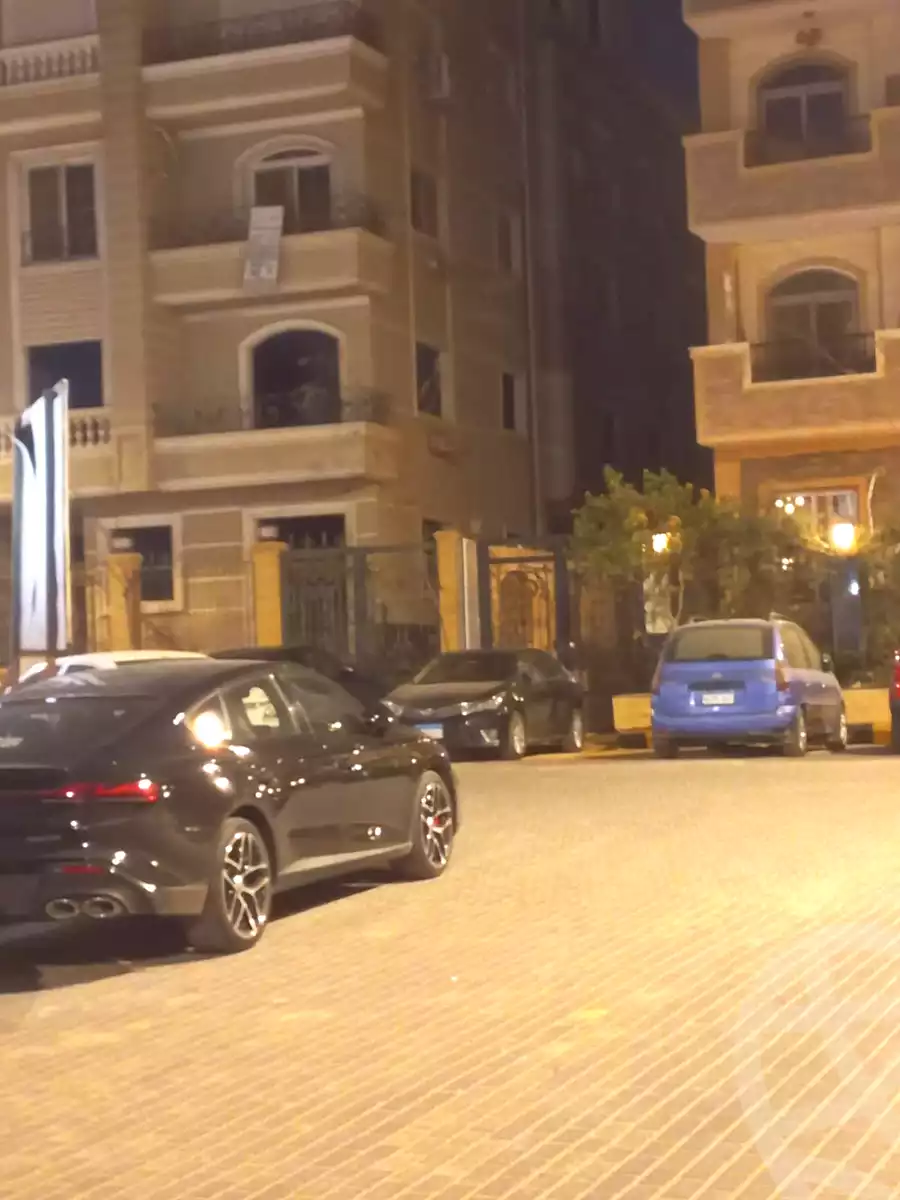 https://aqarmap.com.eg/en/listing/6899959-for-sale-cairo-new-cairo-compounds-grand-caesar-thiqa