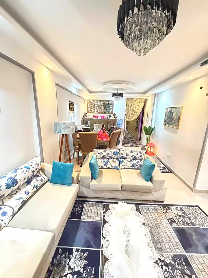 https://aqarmap.com.eg/ar/listing/6900225-for-sale-alexandria-moharram-bey-othman-galal-st