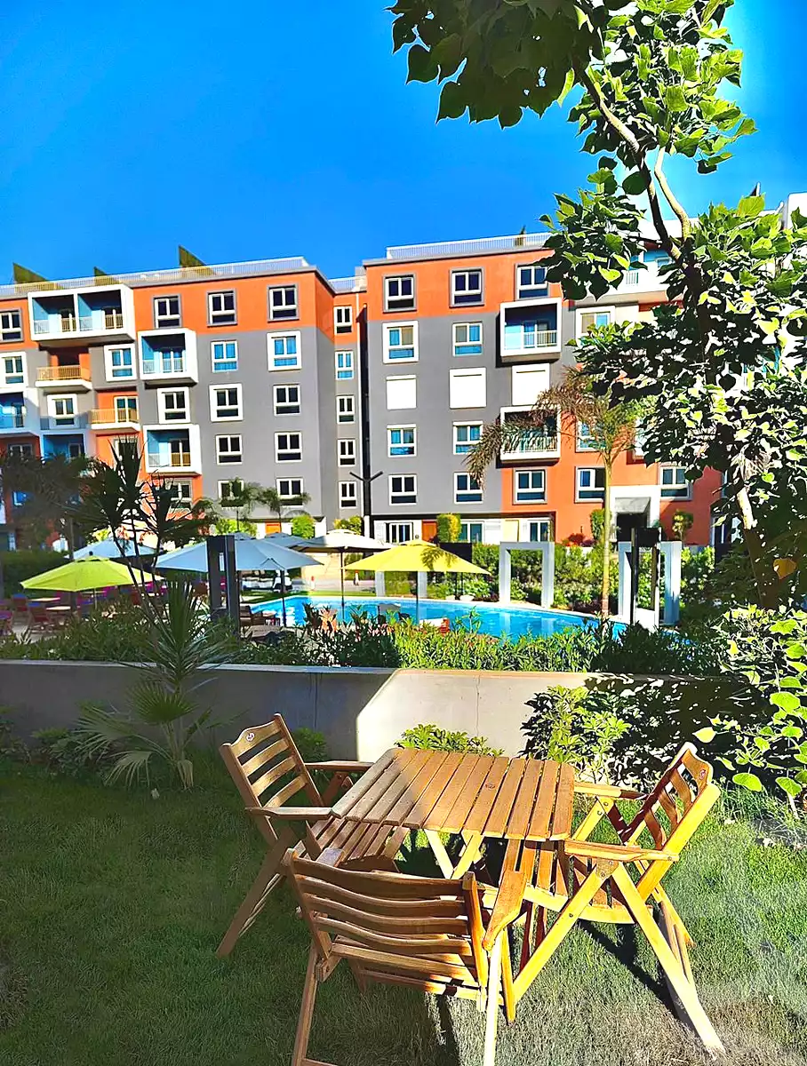 https://aqarmap.com.eg/ar/listing/6901394-for-sale-cairo-new-cairo-compounds-mwrd-fq-llttwyr