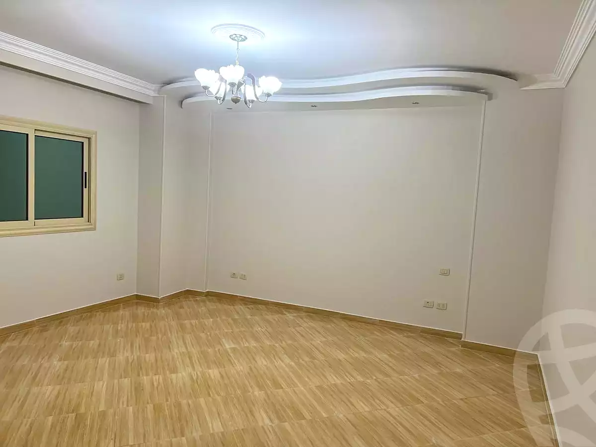 https://aqarmap.com.eg/ar/listing/6901611-for-rent-cairo-6th-of-october-el-hay-el-motamyz-el-motamayez-neighborhood-abd-el-moneim-riad-st