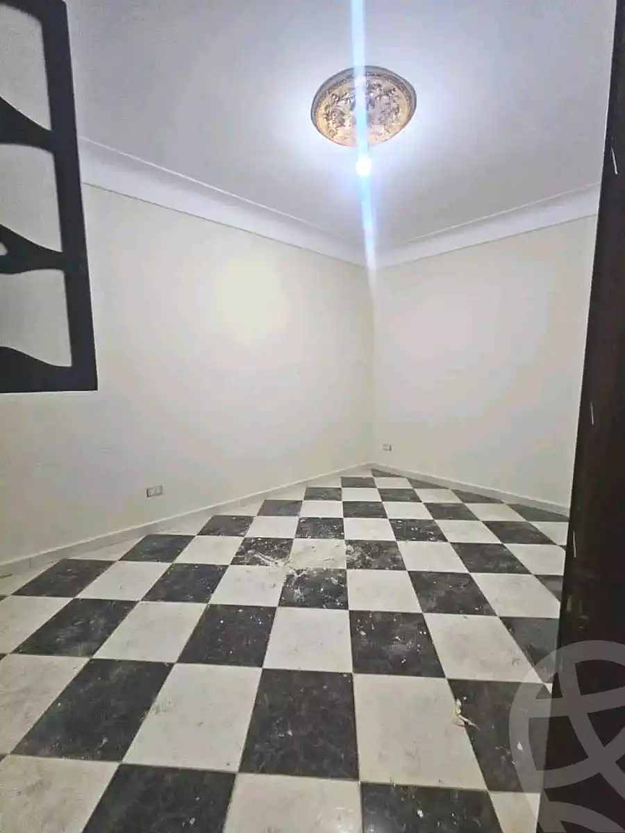 https://aqarmap.com.eg/ar/listing/6902038-for-sale-alexandria-al-agamy-el-hanouvel-abo-el-shawareb-st