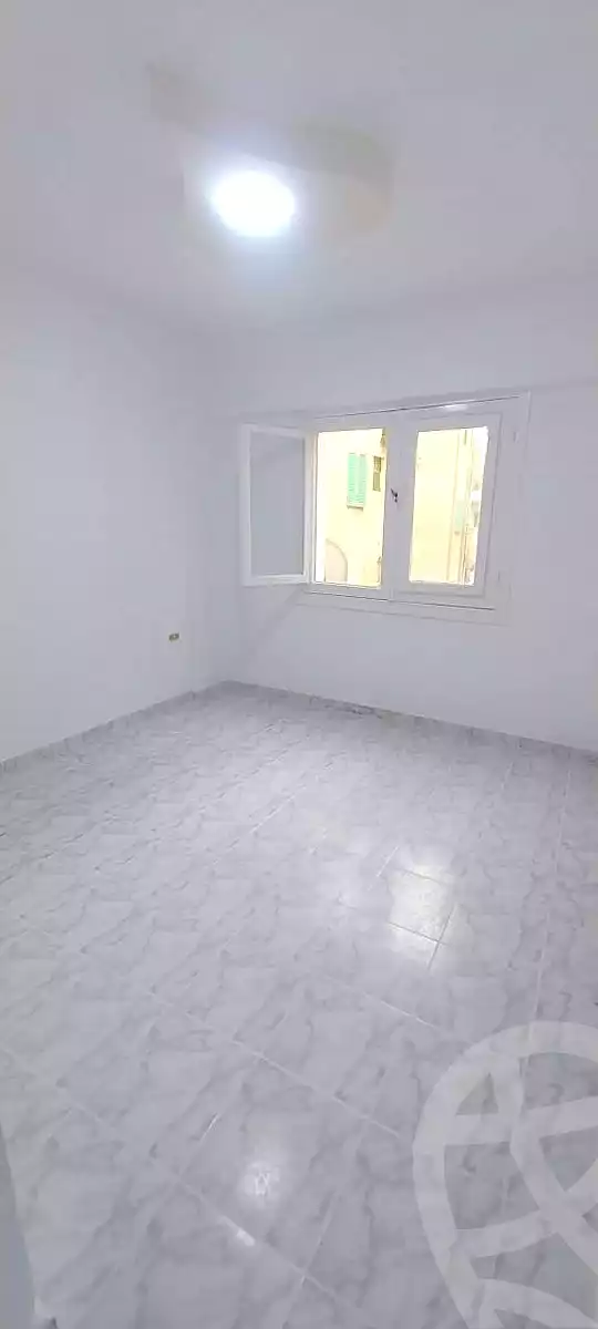 https://aqarmap.com.eg/ar/listing/6902270-for-sale-alexandria-al-agamy-shataa-el-nakheel