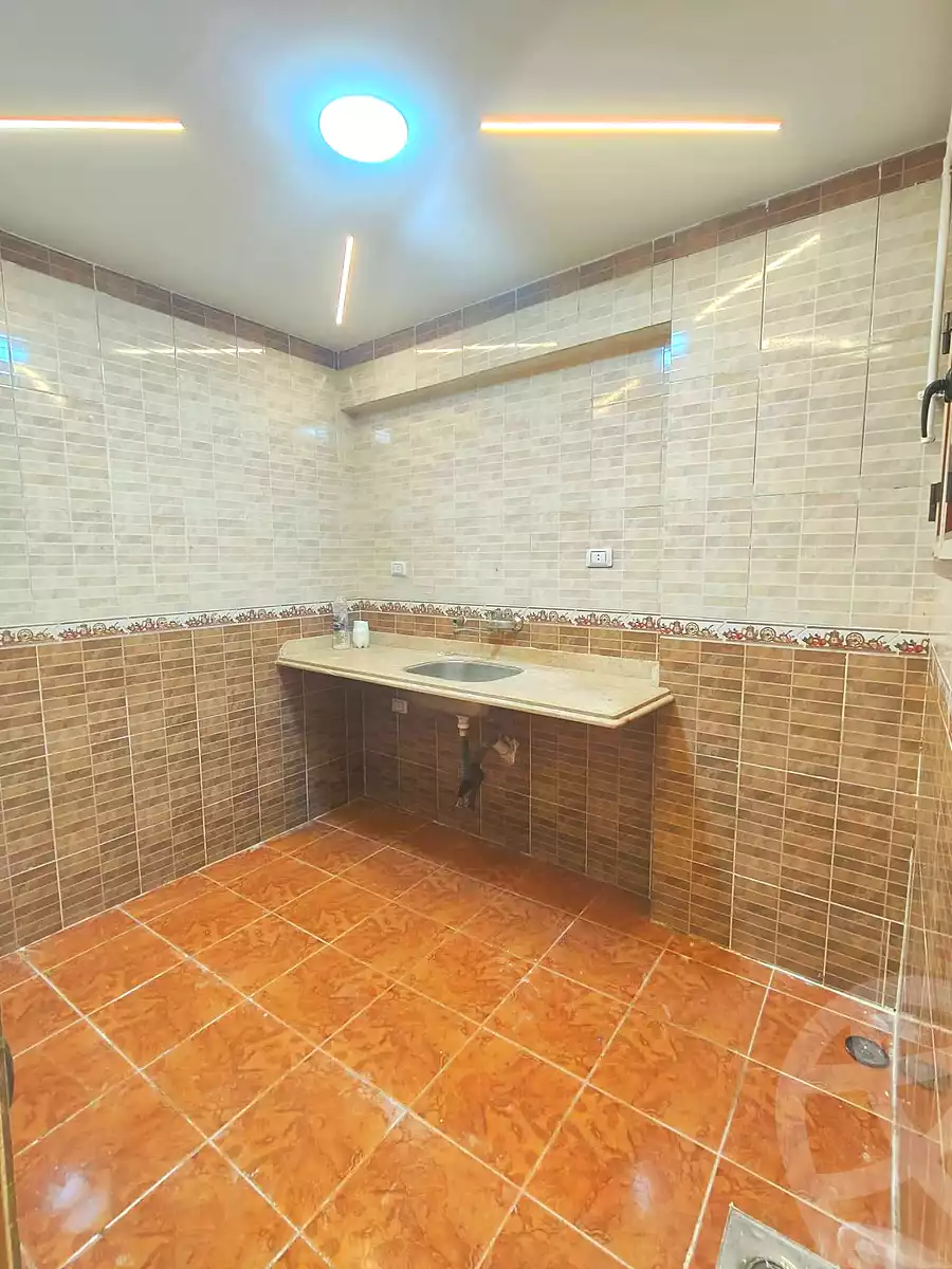 https://aqarmap.com.eg/ar/listing/6902353-for-sale-alexandria-sydy-bshr-sydy-bshr-bhry-shr-mhmwd-l-yswy