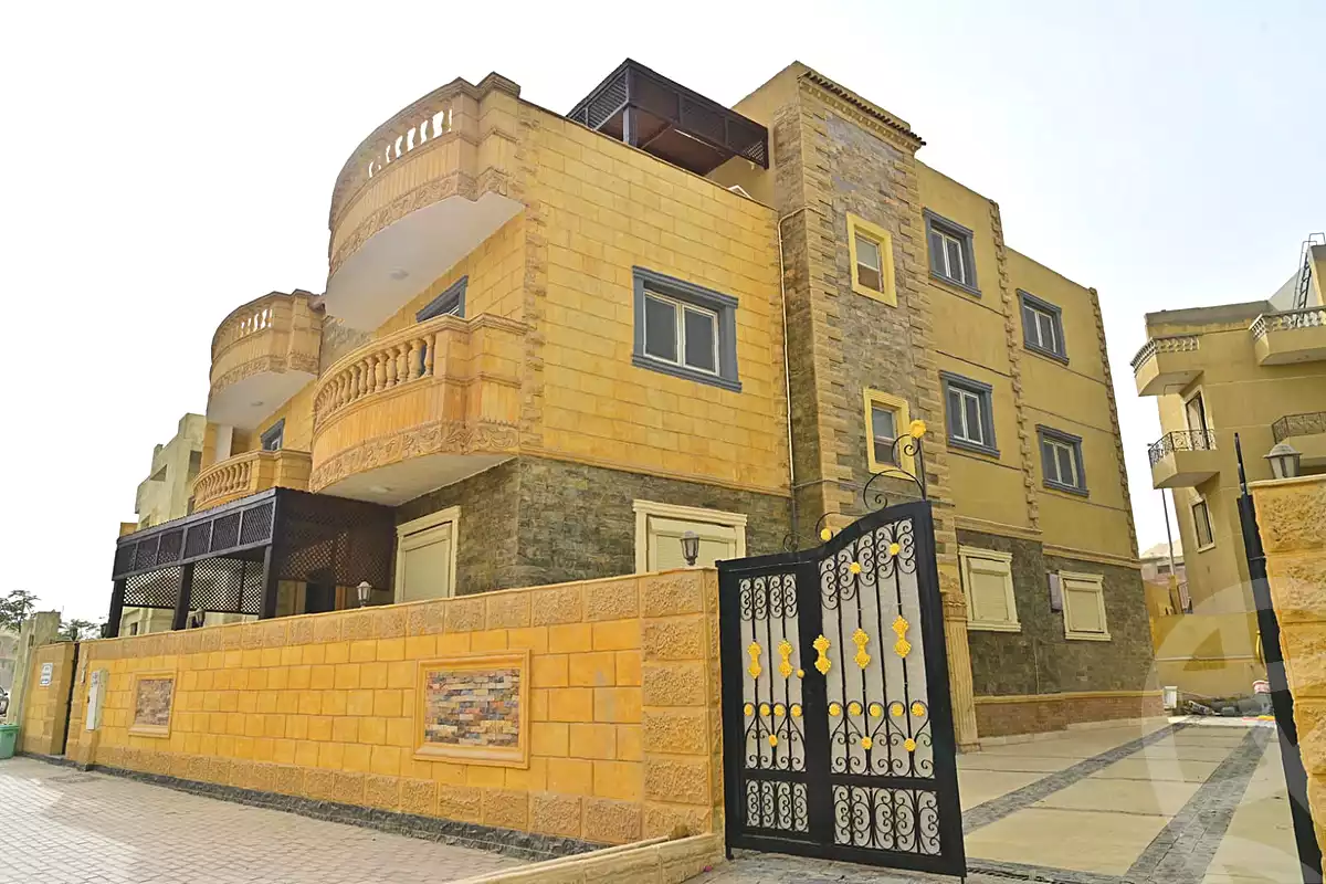 https://aqarmap.com.eg/ar/listing/6903766-for-rent-cairo-6th-of-october-compounds-blm-fyl