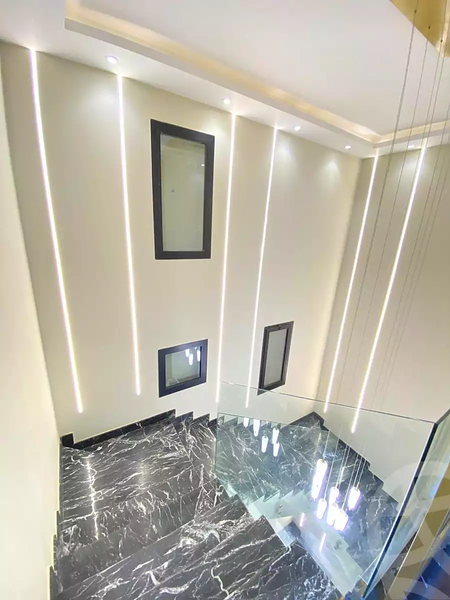 https://aqarmap.com.eg/ar/listing/6904238-for-sale-cairo-new-cairo-compounds-villette-kmbwnd-sky-kwndwz-swdyk-villette