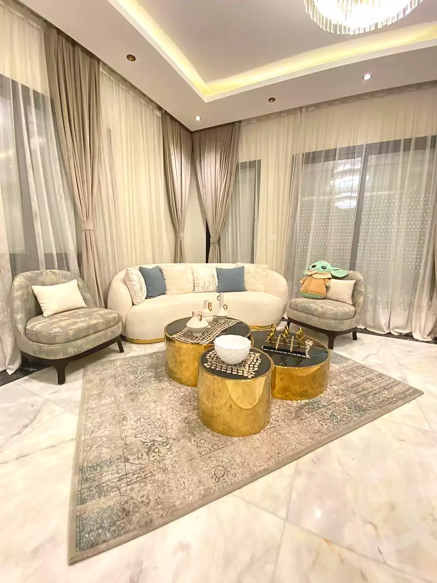 https://aqarmap.com.eg/ar/listing/6904238-for-sale-cairo-new-cairo-compounds-villette-kmbwnd-sky-kwndwz-swdyk-villette