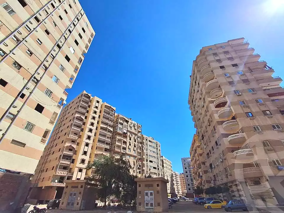 https://aqarmap.com.eg/en/listing/6904862-for-sale-cairo-ain-shams-6-october-st