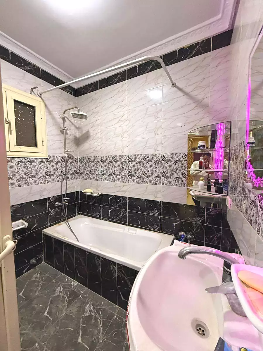 https://aqarmap.com.eg/ar/listing/6905474-for-sale-cairo-elnozha-Streettt-27