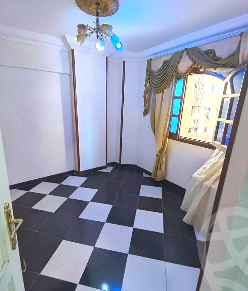 https://aqarmap.com.eg/ar/listing/6905910-for-sale-alexandria-sydy-bshr
