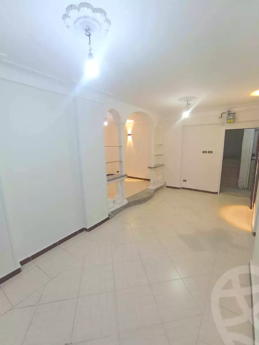 https://aqarmap.com.eg/en/listing/6906091-for-sale-alexandria-lsywf-el-falki