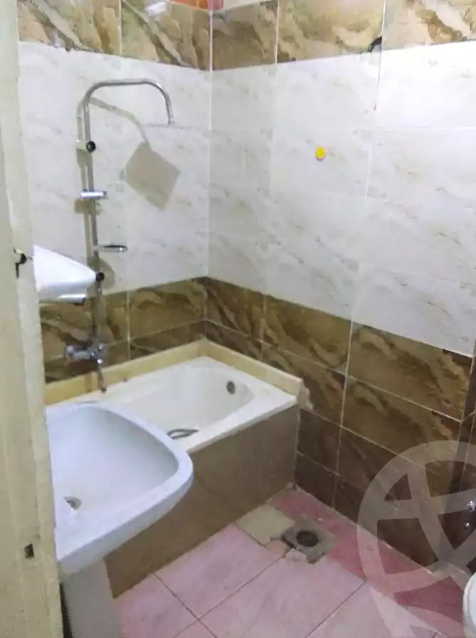 https://aqarmap.com.eg/ar/listing/6907062-for-sale-alexandria-al-agamy-lbytsh-shahr-al-assal-st