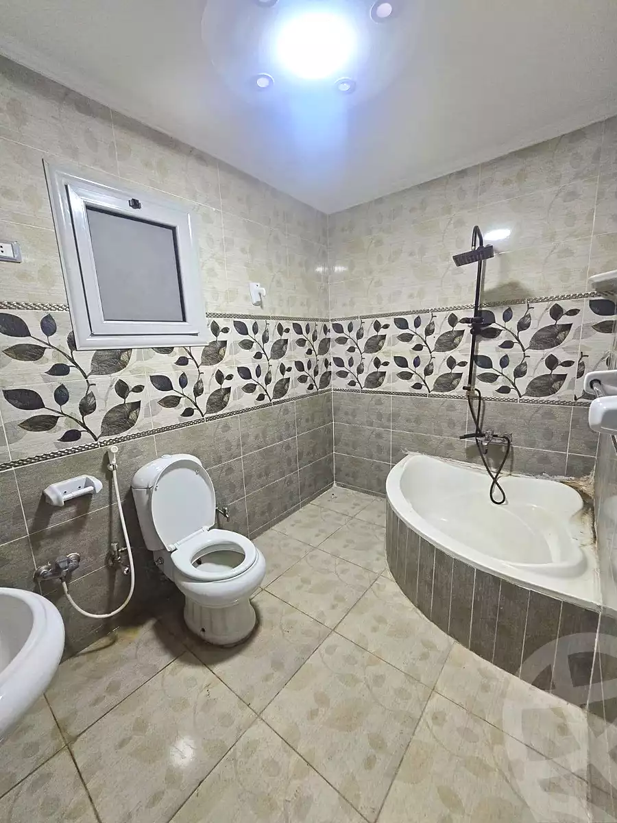 https://aqarmap.com.eg/ar/listing/6907346-for-sale-cairo-helwan-el-masaken-el-iqtsadeyah-ahmed-badawy-st