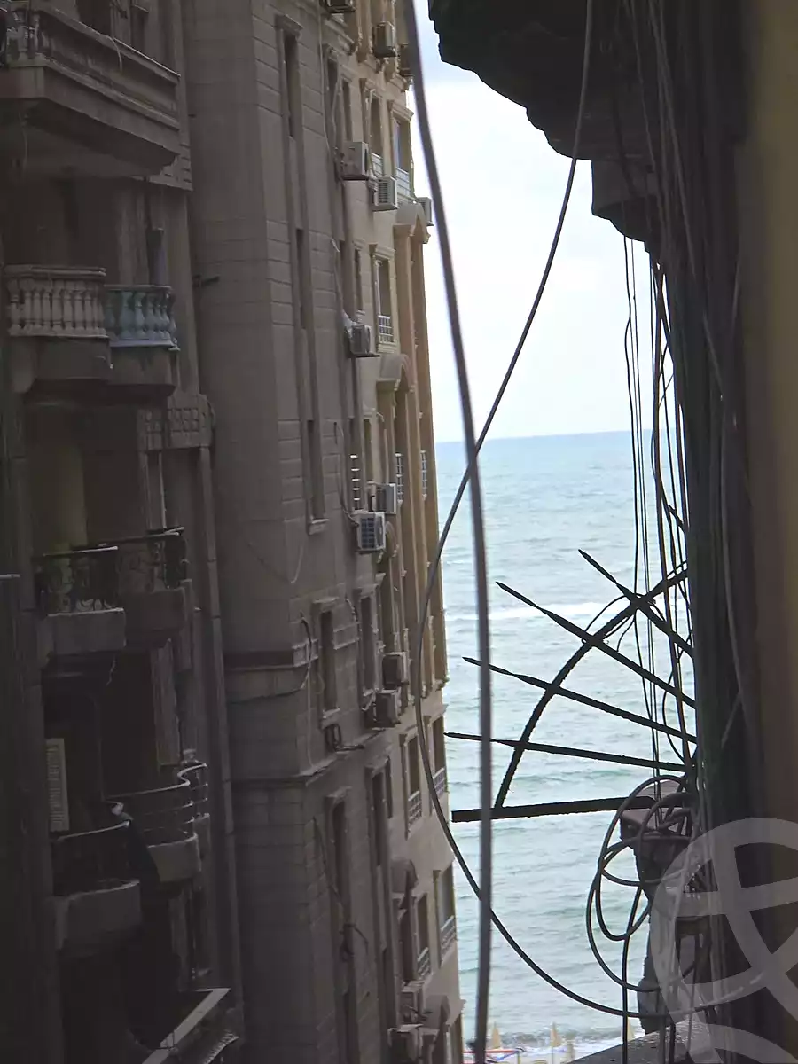 https://aqarmap.com.eg/ar/listing/6907702-for-sale-alexandria-sydy-bshr-sydy-bshr-bhry